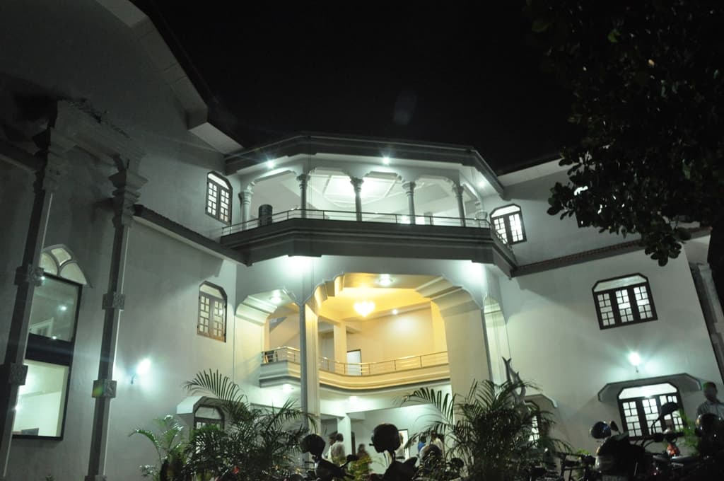 Jaffna Art Gallery - Kalaithuthu Kala Mutram bg image