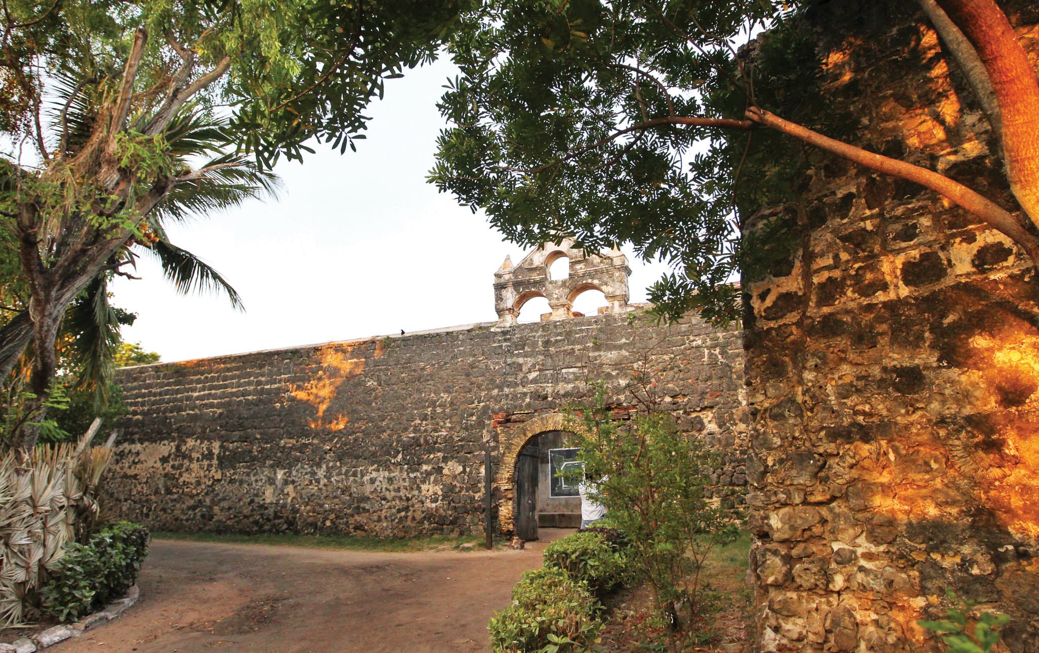 Dutch Fort Of Kalpitiya bg image