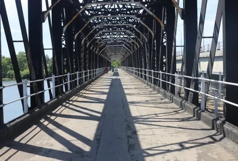 New Kallady Bridge-image