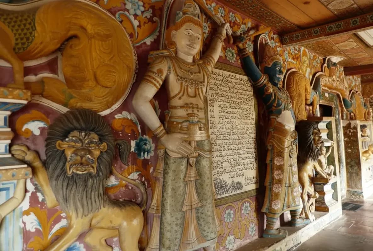 Mulkirigala Rock Temple-image