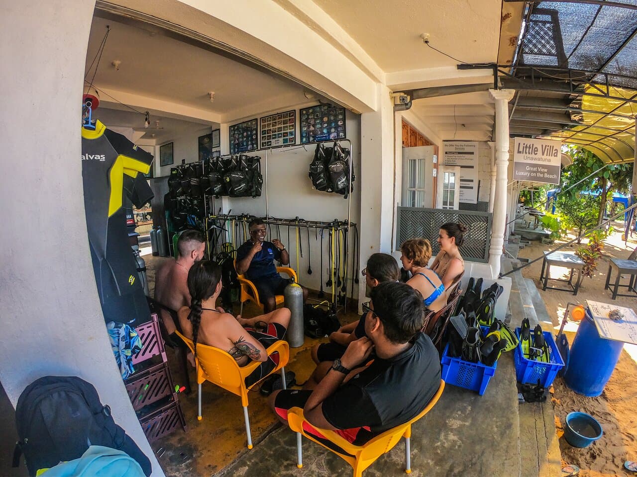 Seahorse Diving Centre Unawatuna bg image